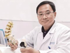 妙手回春！莆田福德醫(yī)院骨質(zhì)疏松專家何向陽主任成功為七旬骨質(zhì)疏松老人復位肩關(guān)節(jié)